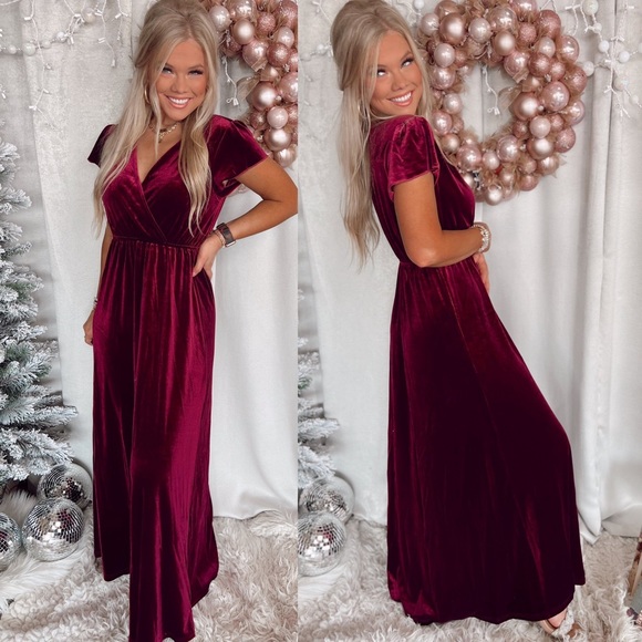 Flutter Sleeves V-Neck Velvet Dress With Slit Red main image 1